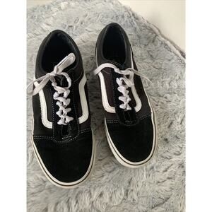 Vans Old Skool Low Youth Size 5.5 Black and White Lace Up Shoes Sneakers Skate